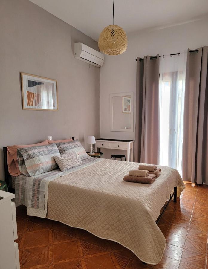 Ayerina Ground Floor Apartment Арилас Екстериор снимка