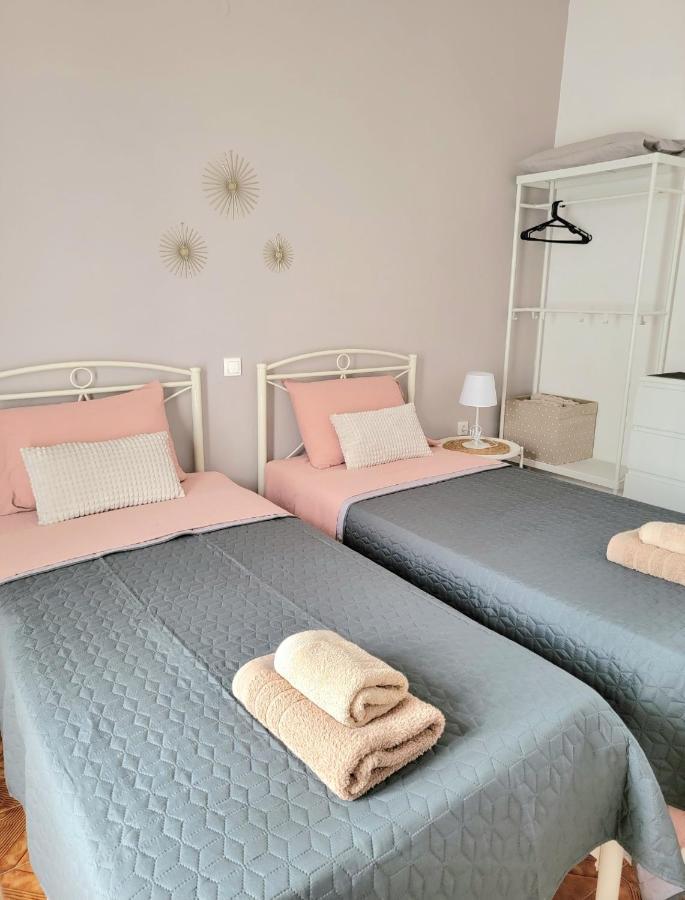 Ayerina Ground Floor Apartment Арилас Екстериор снимка