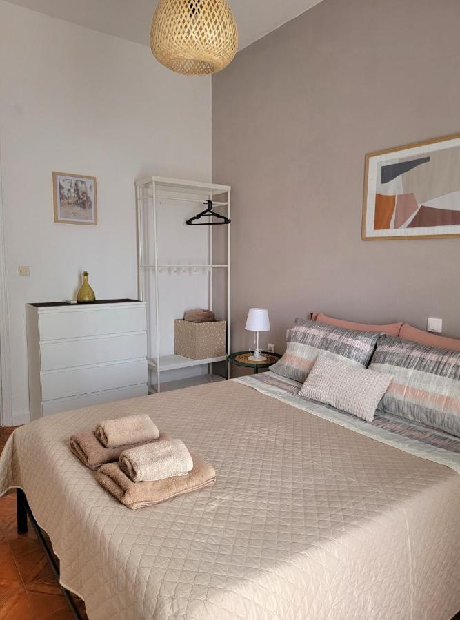 Ayerina Ground Floor Apartment Арилас Екстериор снимка